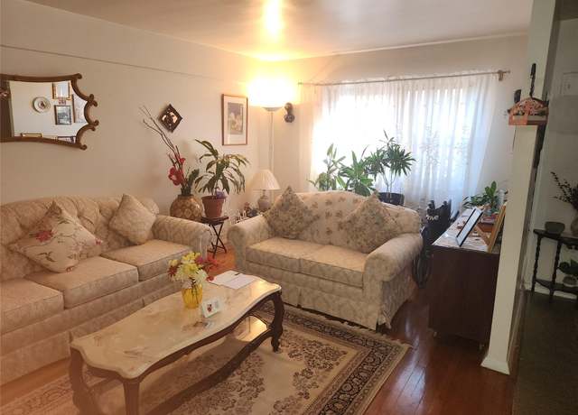 Property at 3410 94 St Unit 6H, Jackson Heights, NY 11372, 2 beds, 1 bath