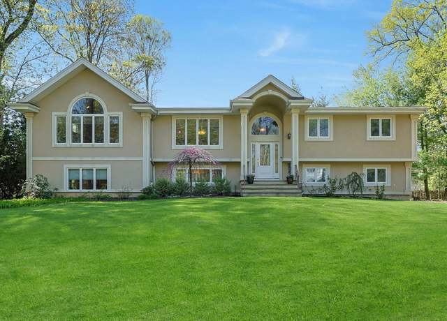 Property at 16 Old Brick Rd, New City, NY 10956, 4 beds, 3.5 baths