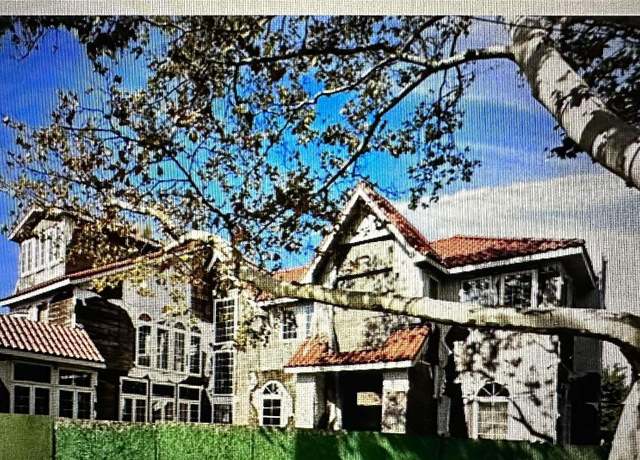Property at 172-28 83rd Ave, Jamaica Estates, NY 11432, 5 beds, 3.5 baths
