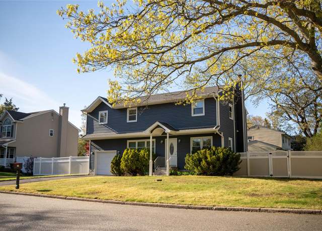 Property at 37 Amsterdam St, Huntington, NY 11743, 3 beds, 2.5 baths