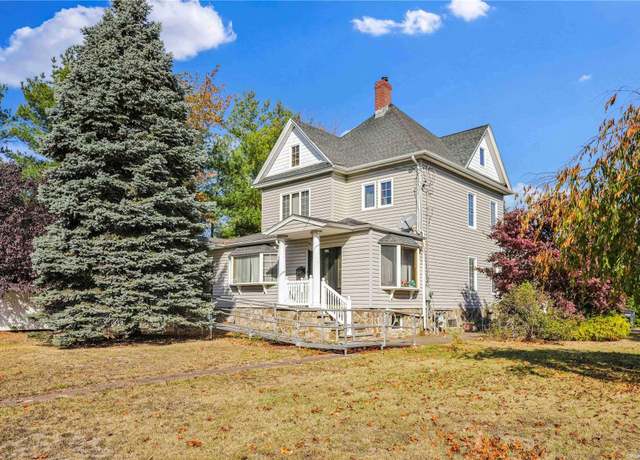 Property at 217 Lincoln Ave, Rockville Centre, NY 11570, 3 beds, 3.5 baths