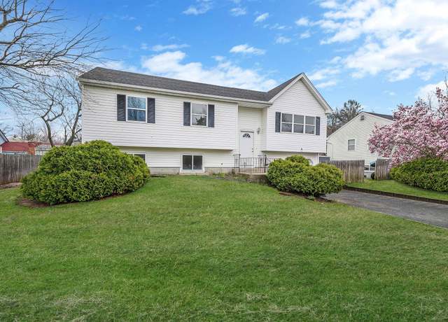 Property at 55 Woodycrest Ave, Farmingville, NY 11738, 3 beds, 3 baths