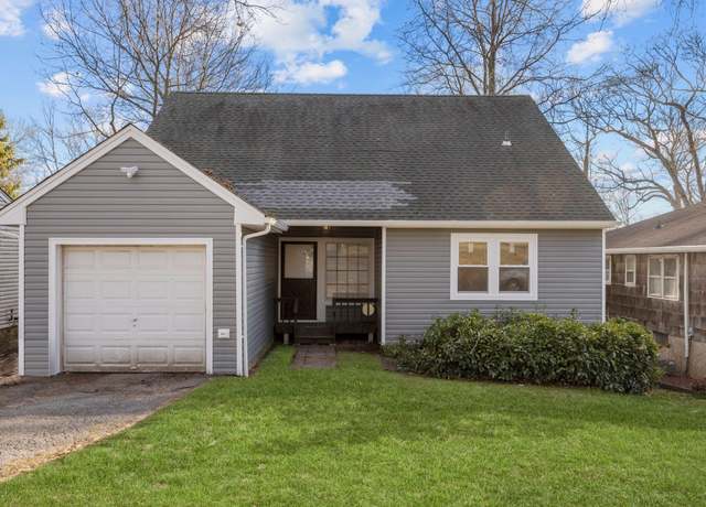 Property at 28 Sanford St, Huntington Station, NY 11746, 5 beds, 3 baths