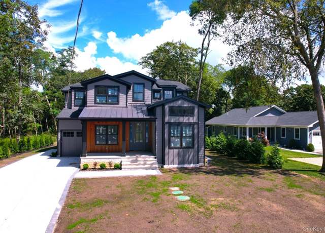 Property at 265 Arshamomaque Ave, Southold, NY 11971, 4 beds, 3.5 baths