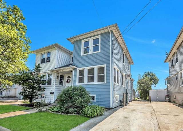 Property at 3319 Murdock Ave, Oceanside, NY 11572, 3 beds, 2.5 baths