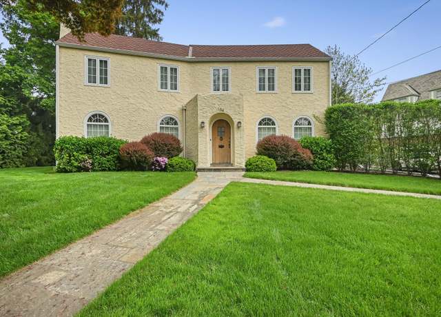 Property at 104 Edgewood Ave, Larchmont, NY 10538, 4 beds, 3 baths