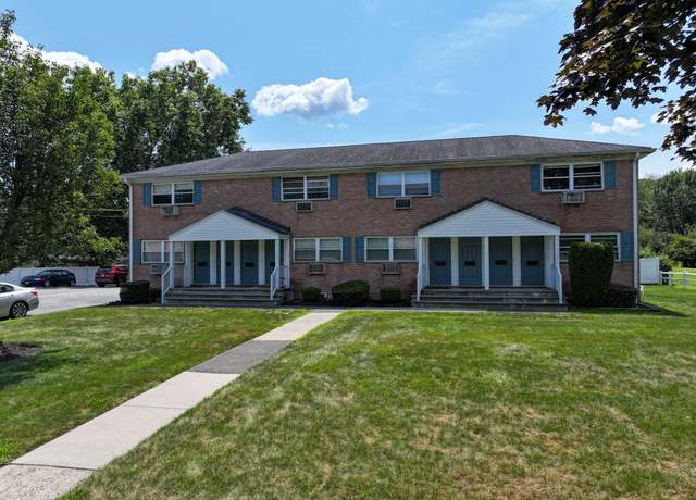 Property at 167 Meyer Oval, Pearl River, NY 10965, 1 bath
