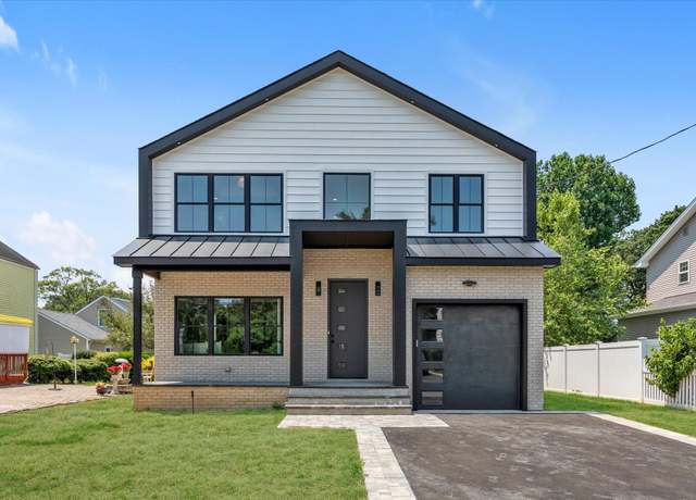 Property at 18 Anita Ave, Syosset, NY 11791, 5 beds, 4.5 baths