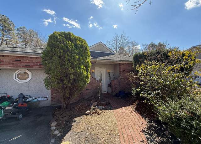 Property at 30 Bradley Dr, Shoreham, NY 11786, 4 beds, 2 baths