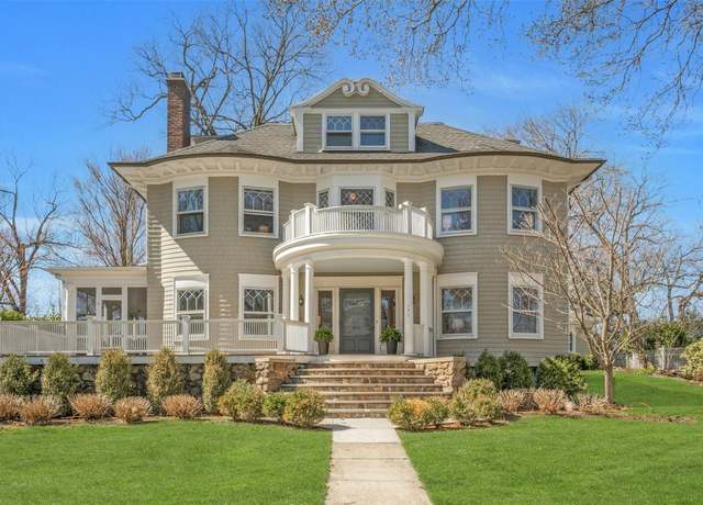 Property at 157 Loring Ave, Pelham, NY 10803, 5 beds, 3.5 baths