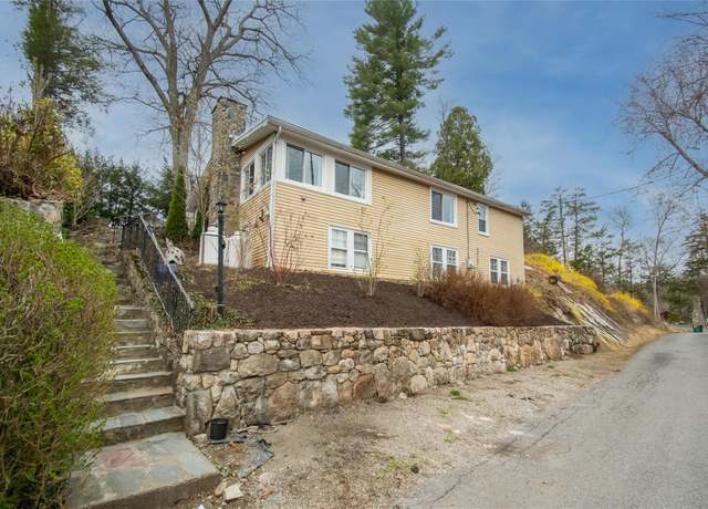 Property at 25 Evergreen Rd, Putnam Valley, NY 10579, 2 beds, 2 baths