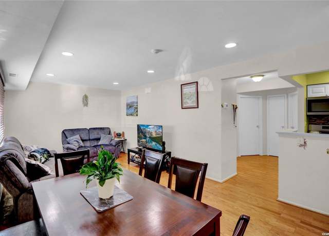 Property at 59 Point Cir S #59, Coram, NY 11727, 2 beds, 1 bath
