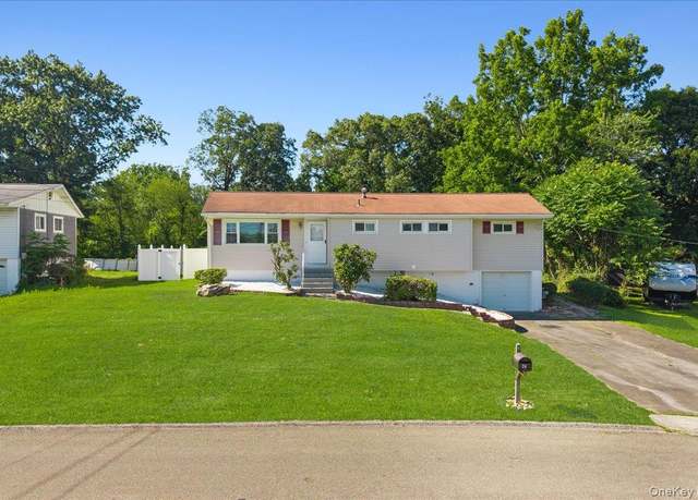 Property at 24 Stony Run Rd, Newburgh, NY 12550, 3 beds, 2 baths
