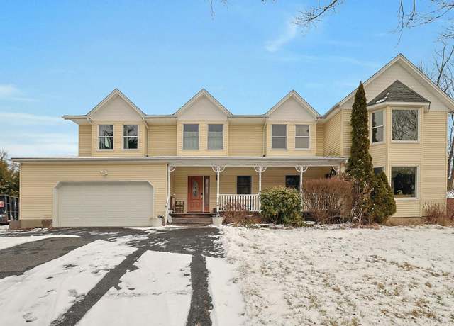 Property at 6 Butternut Ln, Nanuet, NY 10954, 6 beds, 3.5 baths