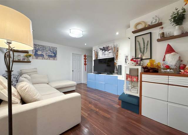 Property at 137-08 31st Rd Unit 2E, Flushing, NY 11354, 2 beds, 2 baths