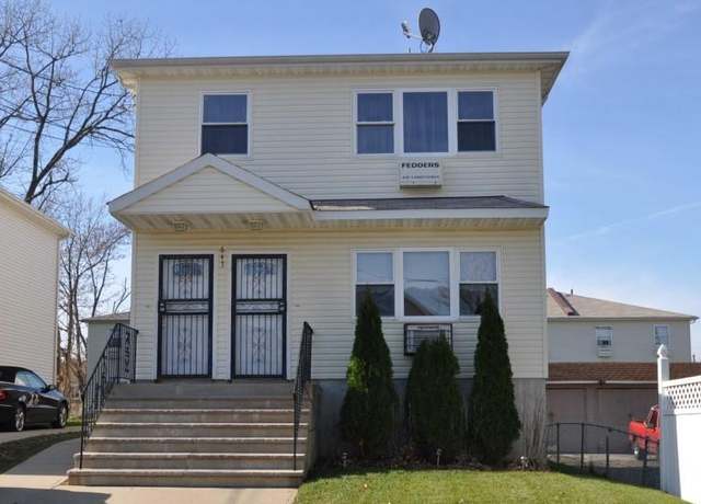 Property at 643 Beach 67th St, Arverne, NY 11692, 6 beds, 4 baths