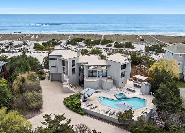 Property at 199 Dune Rd, Westhampton Beach, NY 11978, 6 beds, 7.5 baths