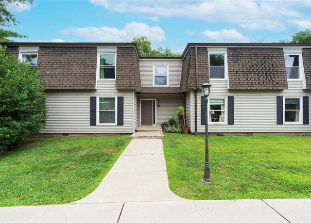 Property at 19 B Stout Ct Unit B, Poughkeepsie, NY 12603, 2 beds, 1 bath
