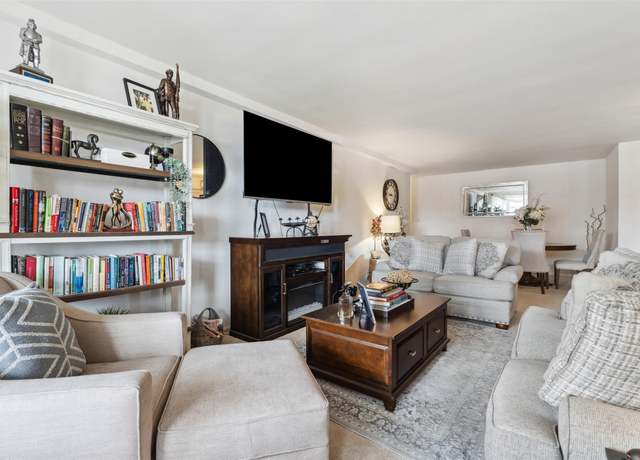 Property at 60 Hempstead Ave Unit 1E, Lynbrook, NY 11563, 2 beds, 2 baths