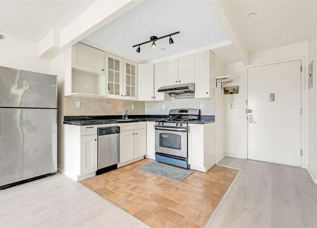 Property at 9305 37th Ave Unit 3D, Jackson Heights, NY 11372, 1 bed, 1 bath