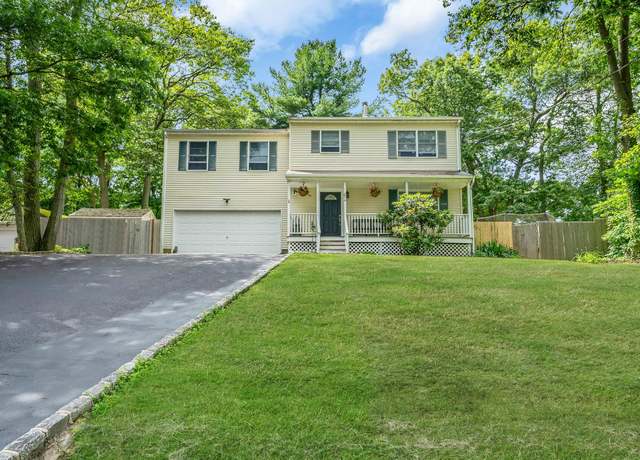 Property at 64 Magnolia Dr, Rocky Point, NY 11778, 4 beds, 3.5 baths