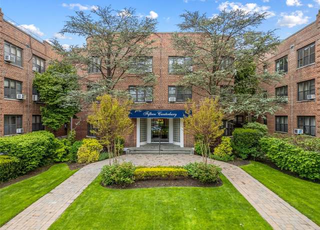 Property at 15 Canterbury Rd Unit D18, Great Neck, NY 11021, 1 bath