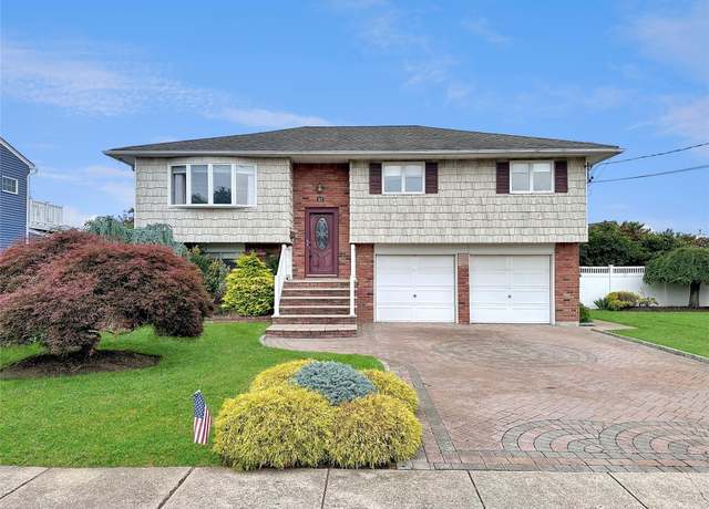 Property at 57 S Crescent Dr, Farmingdale, NY 11735, 4 beds, 2 baths