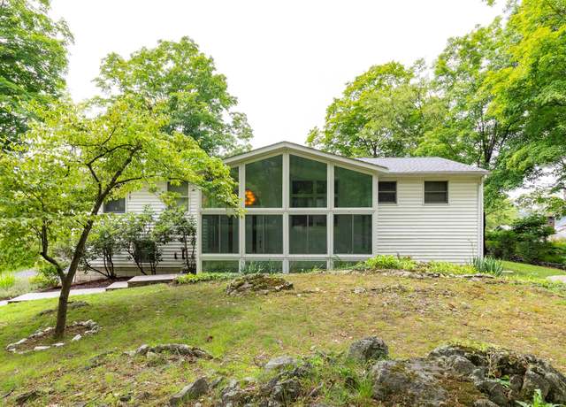 Property at 42 Curry Ln, Hyde Park, NY 12538, 3 beds, 2 baths