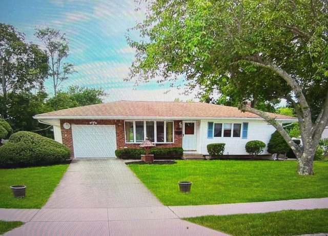 Property at 50 Mills Pond Rd, Saint James, NY 11780, 3 beds, 2 baths