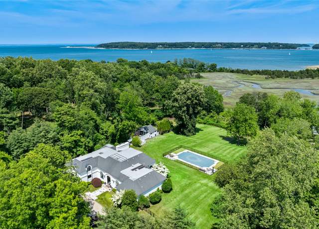 Property at 204 Centre Island Rd, Oyster Bay, NY 11771, 6 beds, 6 baths