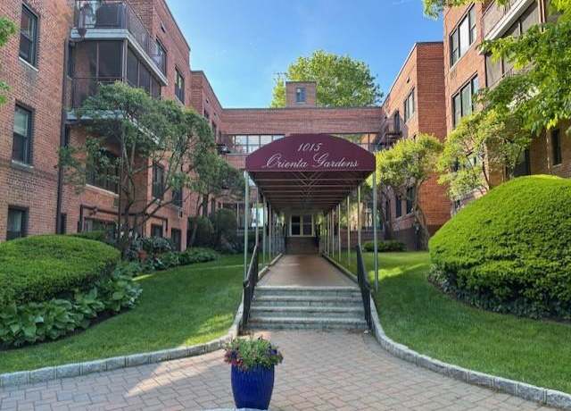 Property at 1015 Old Post Rd Unit MM, Mamaroneck, NY 10543, 2 beds, 1 bath