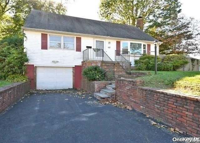 Property at 62 Murdock St, South Huntington, NY 11746, 5 beds, 3 baths
