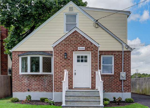 Property at 14 Emporia Ave, Elmont, NY 11003, 4 beds, 2 baths