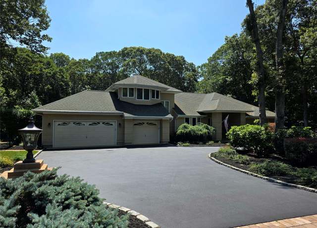 Property at 6 Ring Neck Ct, Wading River, NY 11792, 4 beds, 3.5 baths