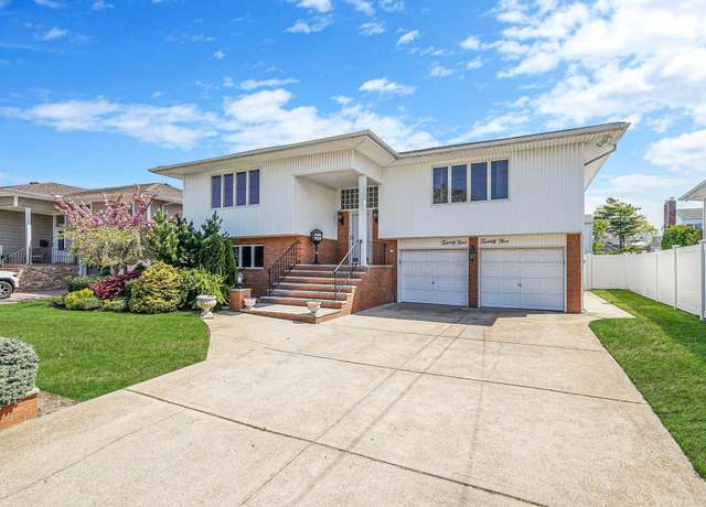 Property at 2925 Hewlett Ave, Merrick, NY 11566, 3 beds, 2 baths