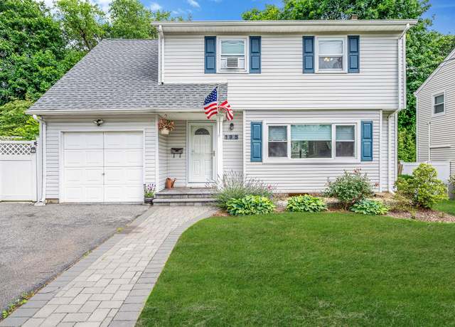 Property at 195 E 23rd St, Huntington Station, NY 11746, 4 beds, 2 baths