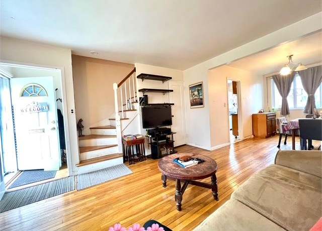 Property at 69-40 218 St Unit DUPLEX, Oakland Gardens, NY 11364, 2 beds, 1 bath