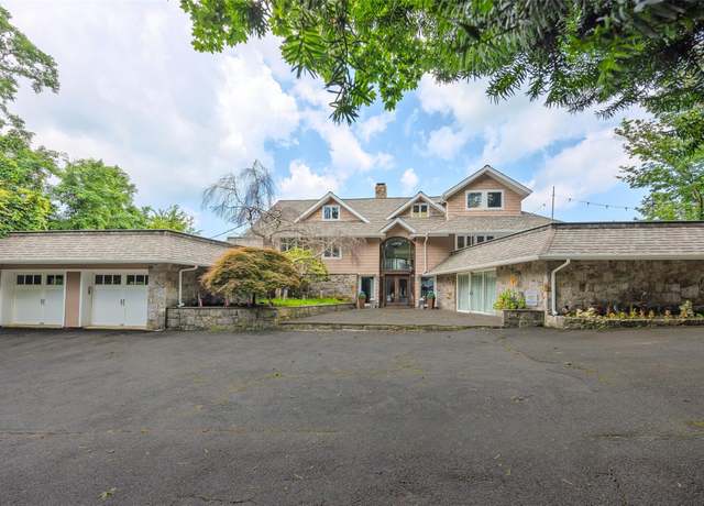 Property at 137 Briarcliff Rd, Shoreham, NY 11786, 4 beds, 5.5 baths