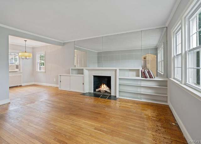 Property at 28 Redwood Rd, New Hyde Park, NY 11040, 4 beds, 2 baths