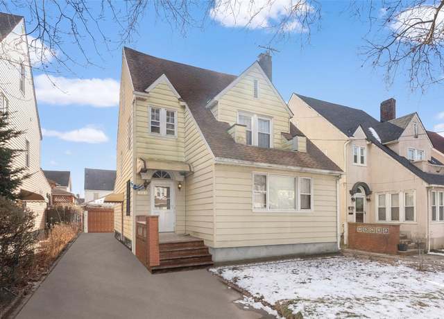 Property at 151-14 84th Rd, Briarwood, NY 11432, 5 beds, 3.5 baths