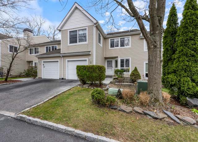 Property at 128 Winchester Dr, Yonkers, NY 10710, 3 beds, 3.5 baths
