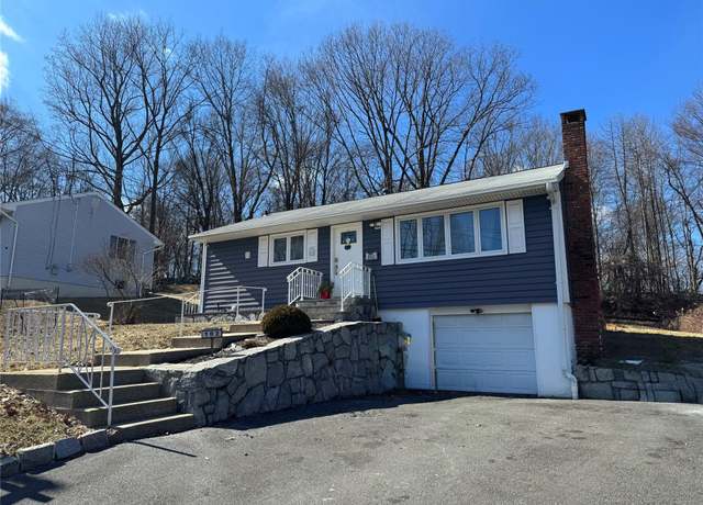 Property at 102 Capt Shankey Dr, Garnerville, NY 10923, 3 beds, 2 baths
