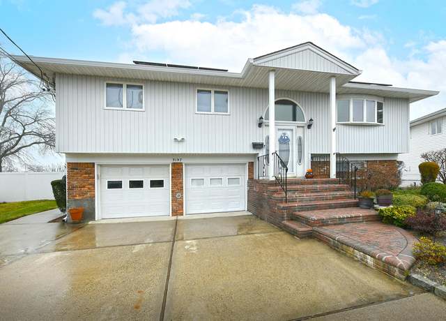 Property at 3197 Shore Rd, Oceanside, NY 11572, 4 beds, 2.5 baths