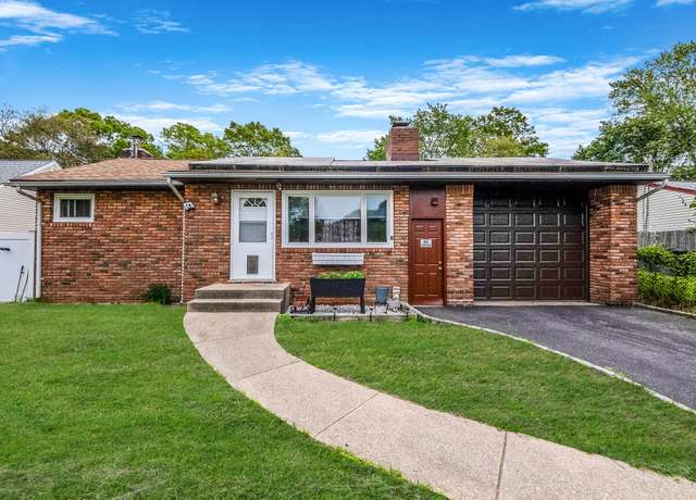 Property at 1129 Bay Shore Ave, Bay Shore, NY 11706, 3 beds, 1 bath