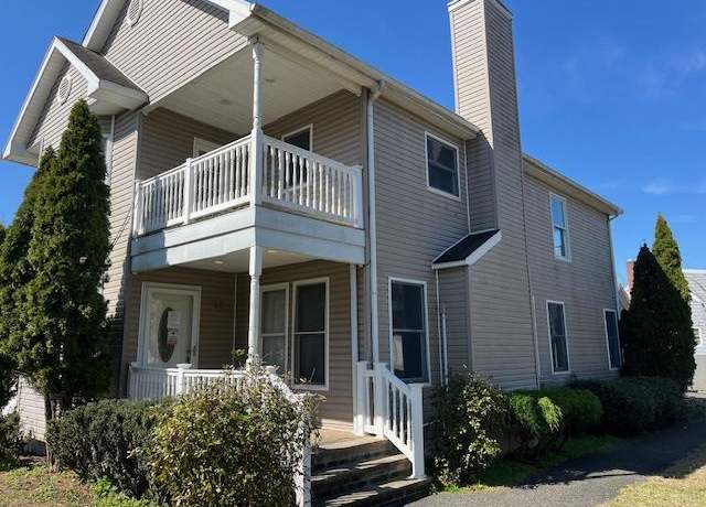 Property at 38 Hallock Ave, Smithtown, NY 11787, 3 beds, 2.5 baths