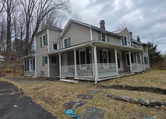 Property at 101 Lime Kiln Rd, Suffern, NY 10901, 5 beds, 2.5 baths