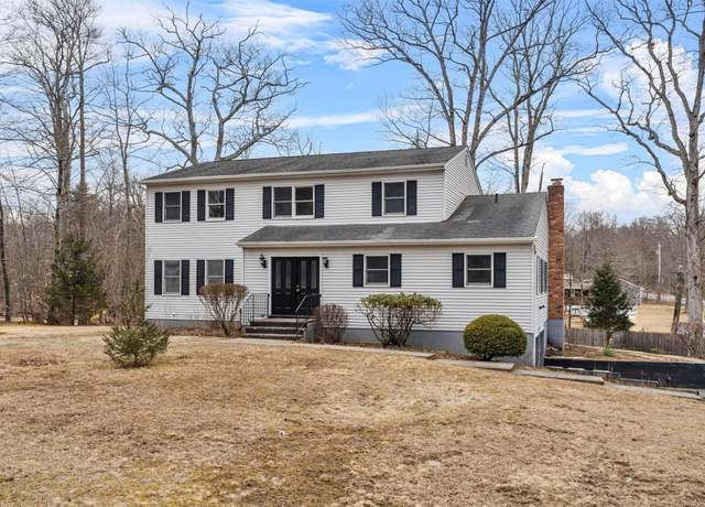 Property at 10 Leone Ct, Woodbury, NY 10930, 5 beds, 3.5 baths