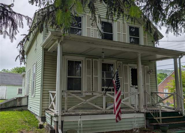 Property at 45 Clancy Ave, New Windsor, NY 12553, 3 beds, 1 bath