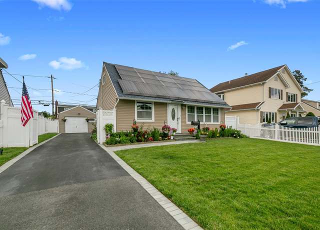 Property at 42 Ketcham Ave, Hicksville, NY 11801, 3 beds, 2 baths