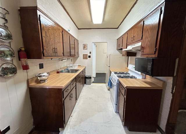 Property at 2925 Matthews Ave Unit 5C, Bronx, NY 10467, 1 bed, 1 bath